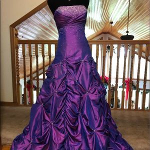 Maggie Sottero purple with crystal accents laces for fugue flattery Prom size 6